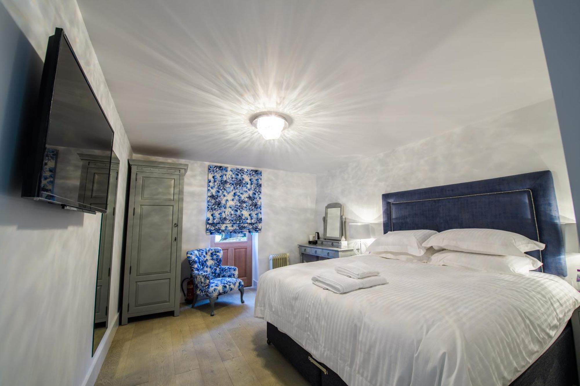 ストック Crondon Park Bed & Breakfast エクステリア 写真